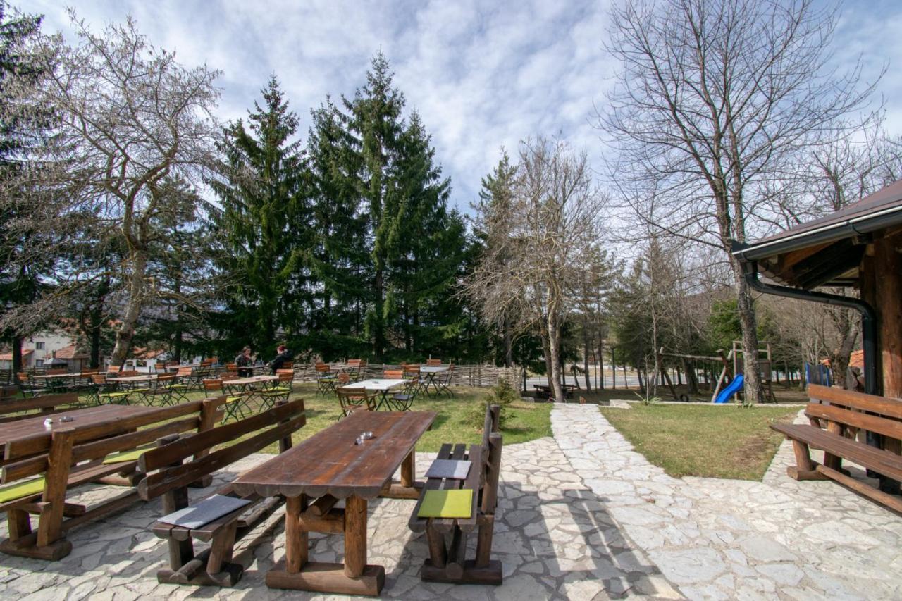Holiday Park Hajducka Cesma Dubovsko Екстериор снимка