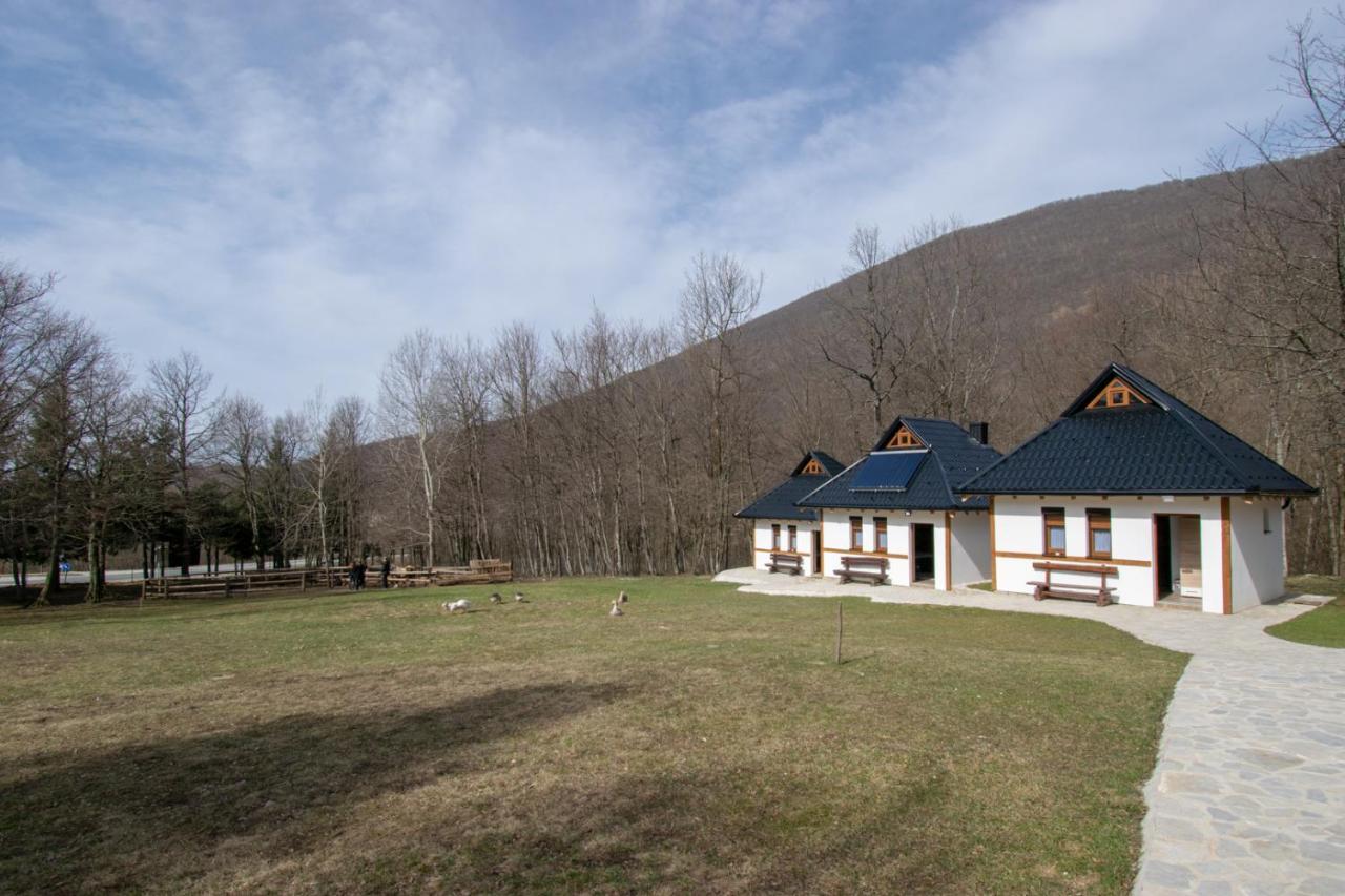 Holiday Park Hajducka Cesma Dubovsko Екстериор снимка