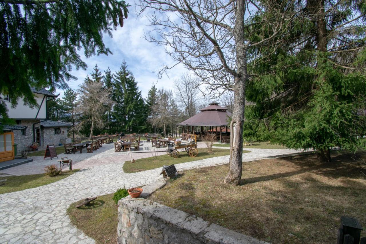 Holiday Park Hajducka Cesma Dubovsko Екстериор снимка