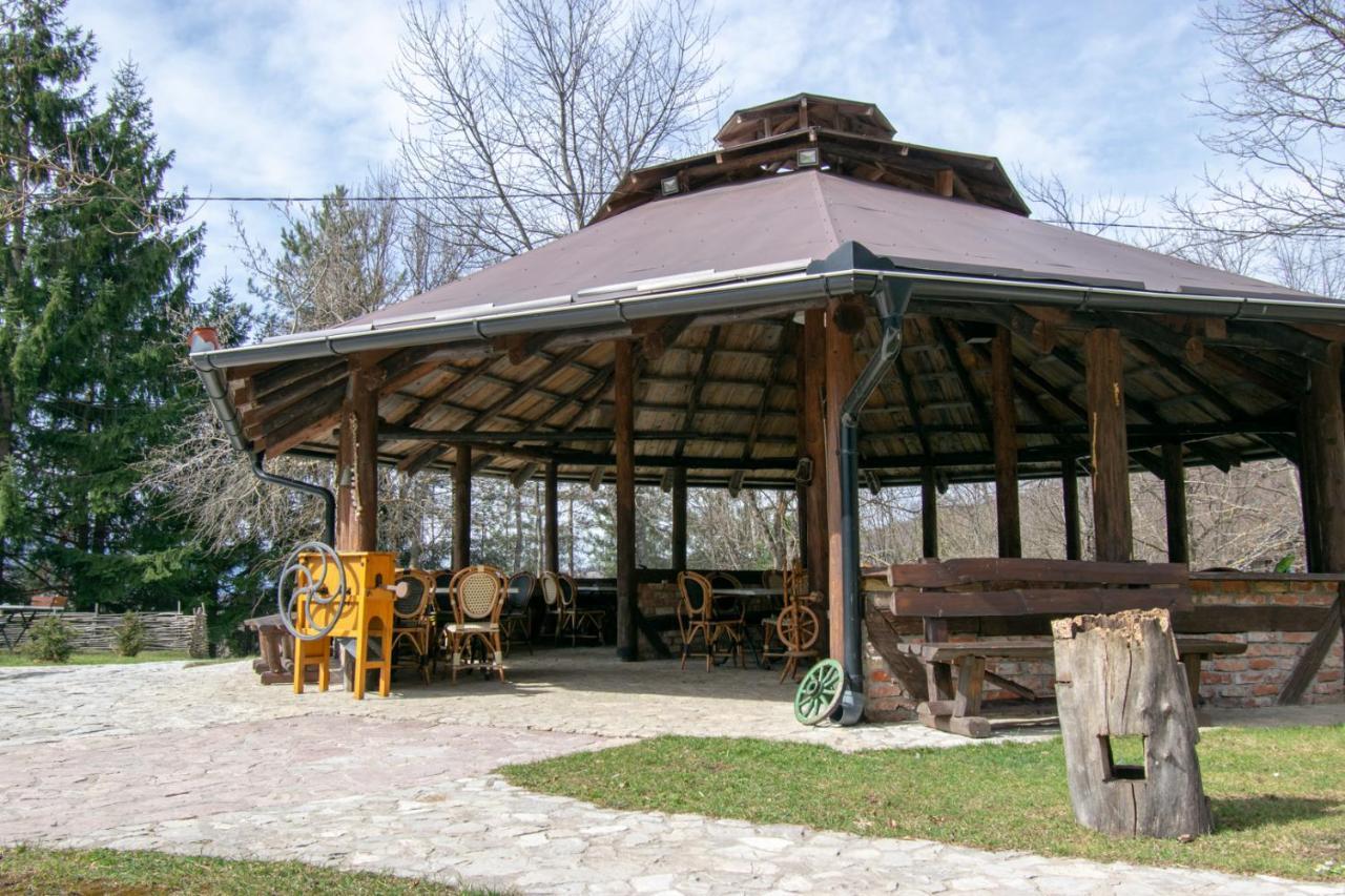 Holiday Park Hajducka Cesma Dubovsko Екстериор снимка